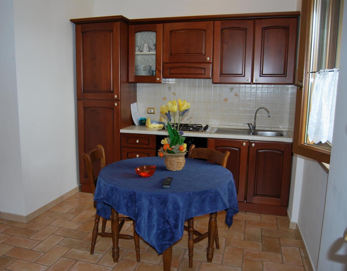 Le Terre Di Bac Bed & Breakfast Borgo Montenero ภายนอก รูปภาพ