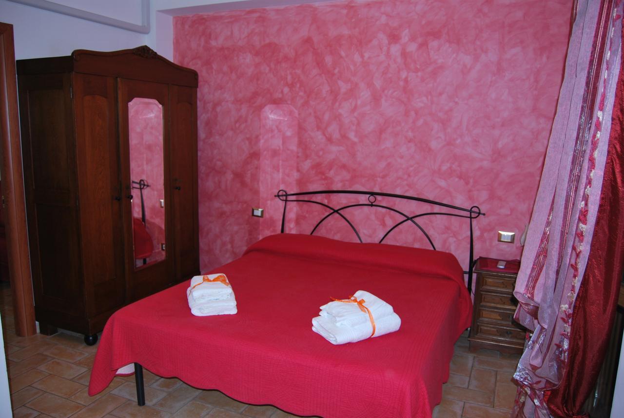 Le Terre Di Bac Bed & Breakfast Borgo Montenero ภายนอก รูปภาพ