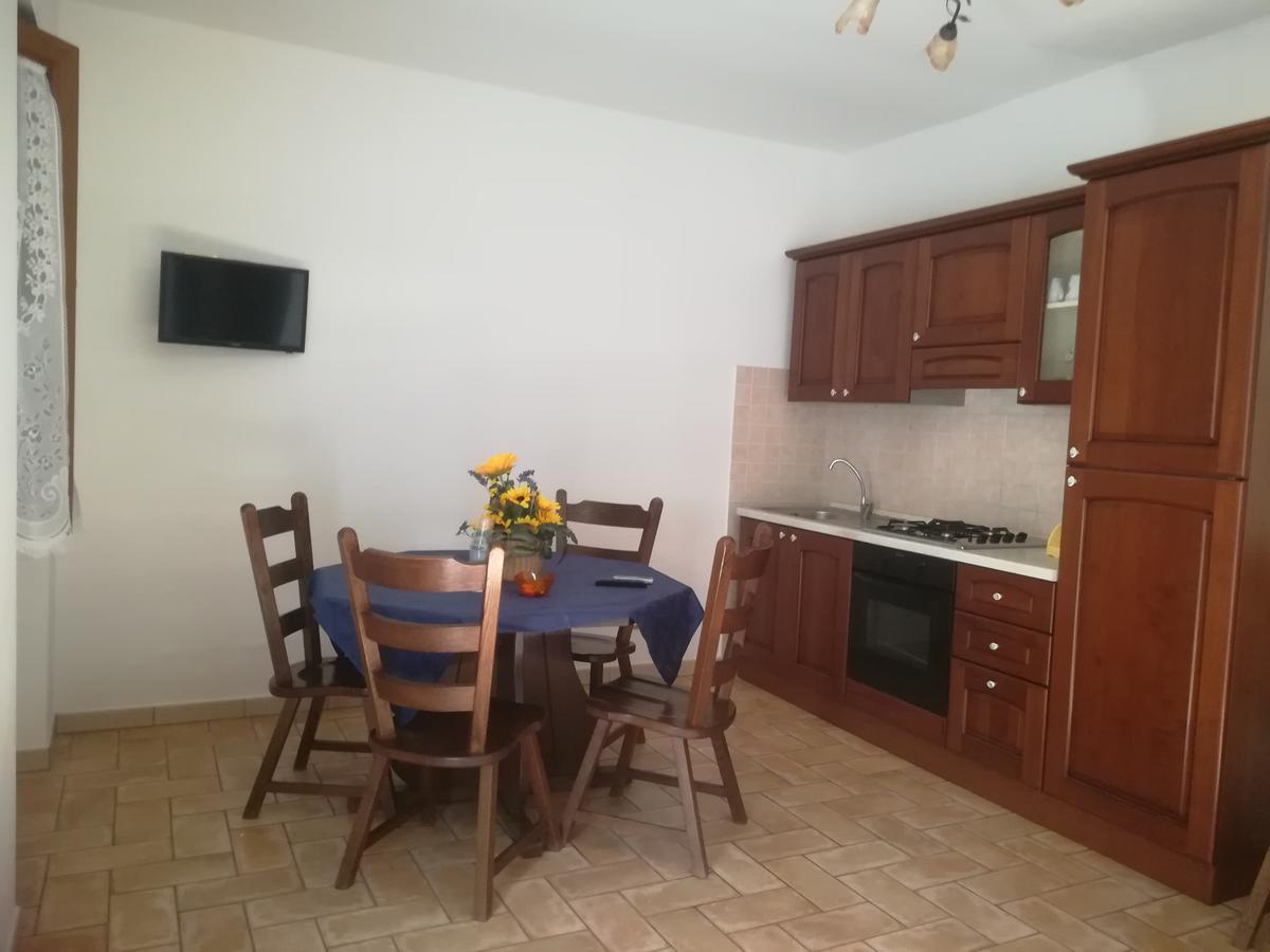 Le Terre Di Bac Bed & Breakfast Borgo Montenero ภายนอก รูปภาพ