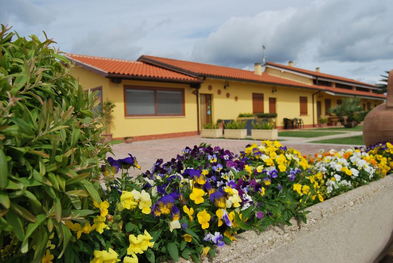 Le Terre Di Bac Bed & Breakfast Borgo Montenero ภายนอก รูปภาพ